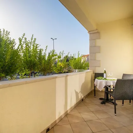 Studio Apartment Brigita Mlini Exterior photo