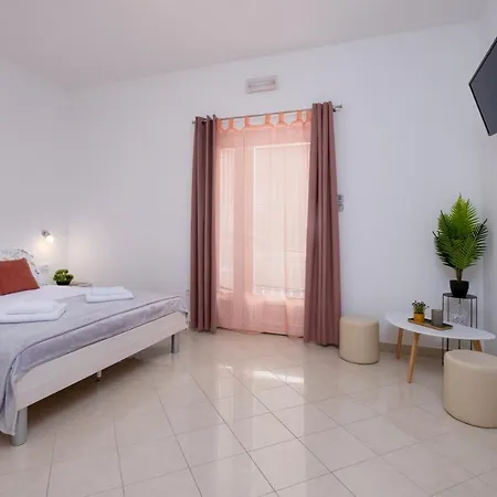 Studio Apartment Brigita Mlini Exterior photo